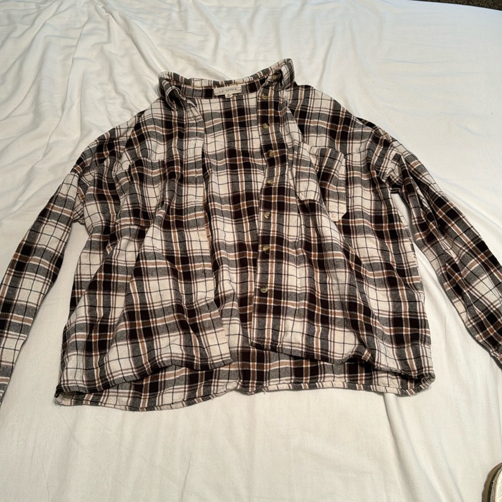 Brown/white cropped flannel - Picture 3 of 3